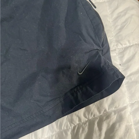 Nike Men's Black Shorts - Picture 2 of 8